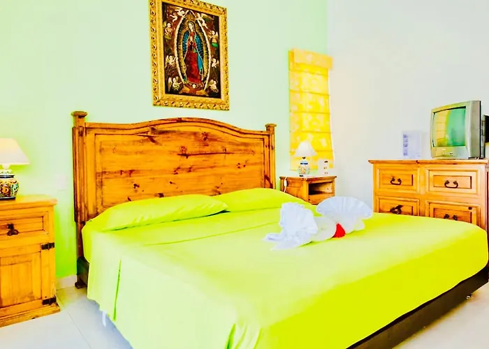 Villa Gorgeous 22 People With Pool Playacar Phase 2